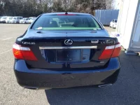 Lexus LS лот № 32474 оценка 3.5  с аукциона в Японии 3