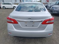 Nissan SYLPHY лот № 30298 оценка 3.5  с аукциона в Японии 3