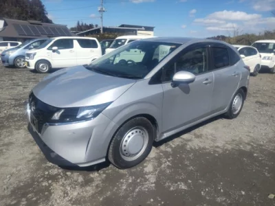 Nissan NOTE  с аукциона в Японии