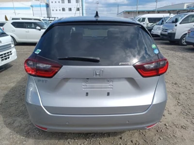 Honda FIT  с аукциона в Японии