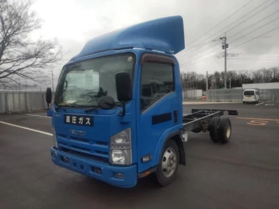 Isuzu ELF