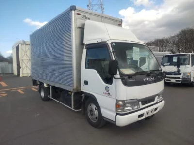 Isuzu ELF