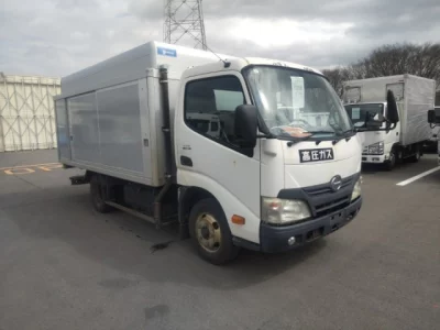 Hino DUTRO  с аукциона в Японии