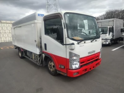 Isuzu ELF