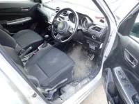 Suzuki SWIFT лот № 43 оценка R  с аукциона в Японии 7