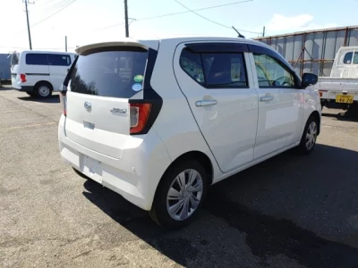 Daihatsu MIRA E S