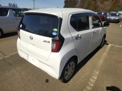 Daihatsu MIRA E S