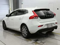 Volvo V40 лот № 90543 оценка 3.5  с аукциона в Японии 5