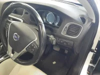 Volvo V40 лот № 90543 оценка 3.5  с аукциона в Японии 8