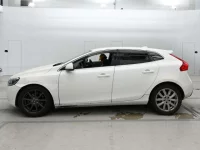 Volvo V40 лот № 90543 оценка 3.5  с аукциона в Японии 3