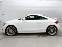 Audi TT лот № 90596 оценка 4  с аукциона в Японии 3