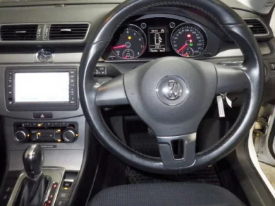 Volkswagen PASSAT VARIANT  с аукциона в Японии