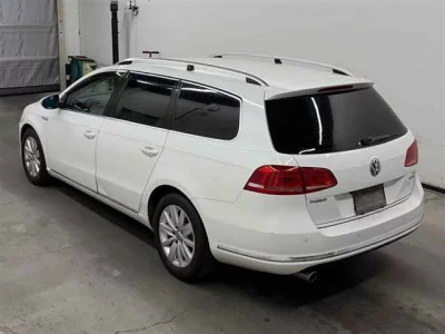 Volkswagen PASSAT VARIANT  с аукциона в Японии