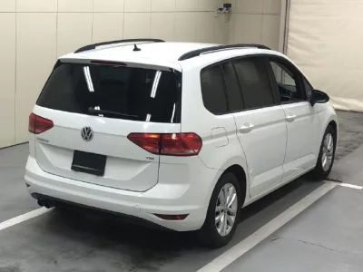 Volkswagen GOLF TOURAN  с аукциона в Японии