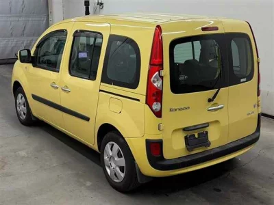 Renault KANGOO  с аукциона в Японии