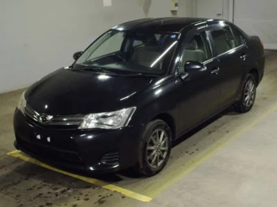 Toyota COROLLA AXIO  с аукциона в Японии