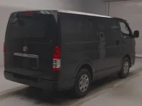 Toyota HIACE VAN лот № 85005 оценка R  с аукциона в Японии 1