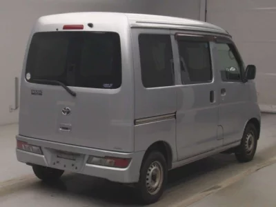 Toyota Pixis Van