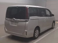 Toyota NOAH лот № 50071 оценка 3  с аукциона в Японии 1