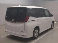 Toyota NOAH лот № 50026 оценка RA  с аукциона в Японии 1