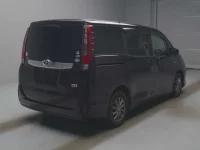 Toyota NOAH лот № 20033 оценка R  с аукциона в Японии 1