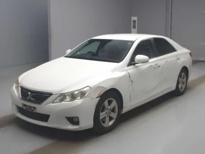 Toyota MARK X  с аукциона в Японии