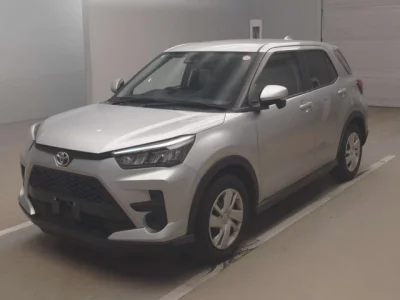 Toyota RAIZE  с аукциона в Японии