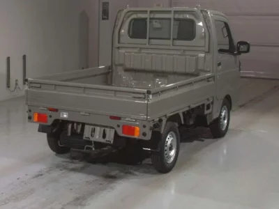 Nissan NT100 Clipper
