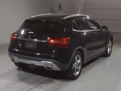 Mercedes-Benz GLA CLASS