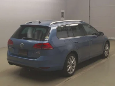 Volkswagen GOLF VARIANT