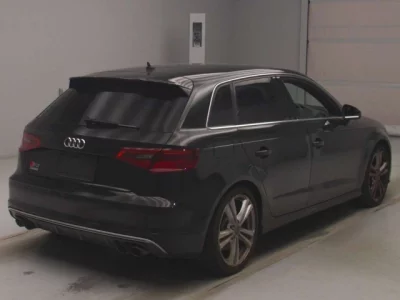 Audi S3  с аукциона в Японии