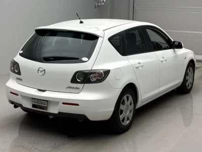 Mazda AXELA  с аукциона в Японии