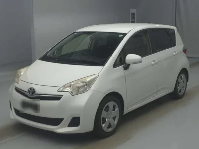 Toyota RACTIS  с аукциона в Японии