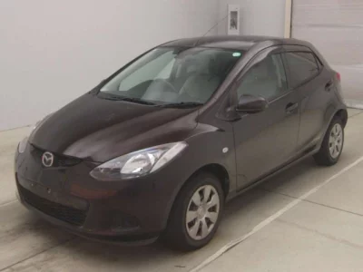 Mazda DEMIO  с аукциона в Японии