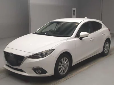 Mazda AXELA  с аукциона в Японии