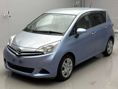 Toyota RACTIS  с аукциона в Японии