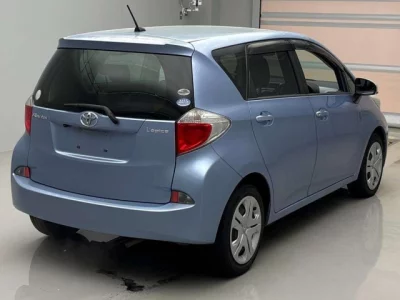 Toyota RACTIS  с аукциона в Японии