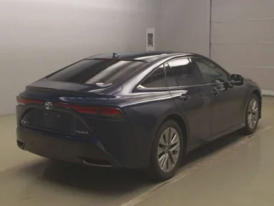 Toyota MIRAI  с аукциона в Японии