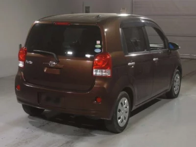 Suzuki MRWAGON