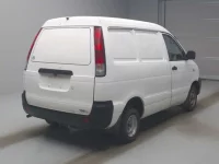 Toyota TOWN ACE VAN лот № 26012 оценка 3  с аукциона в Японии 1