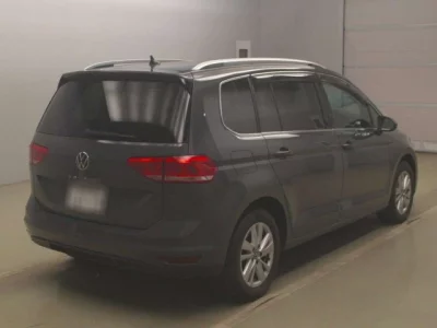 Volkswagen GOLF TOURAN  с аукциона в Японии