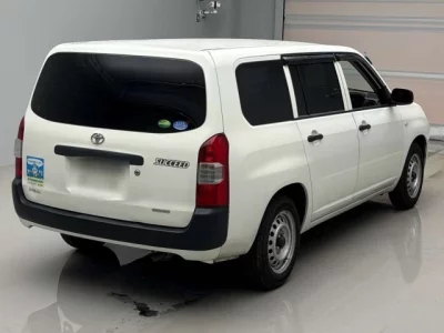 Toyota SUCCEED