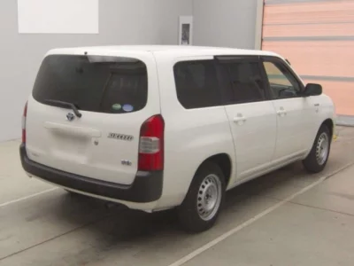 Toyota SUCCEED  с аукциона в Японии