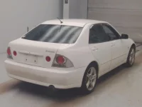 Toyota ALTEZZA лот № 32005 оценка 4  с аукциона в Японии 1