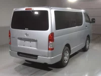 Toyota HIACE VAN лот № 62005 оценка 3.5  с аукциона в Японии 1