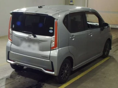 Daihatsu MOVE  с аукциона в Японии