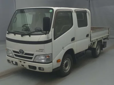 Toyota DYNA  с аукциона в Японии