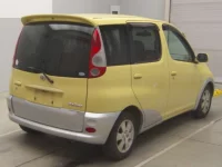 Toyota FUNCARGO лот № 70048 оценка 3.5  с аукциона в Японии 1