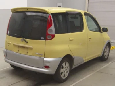 Toyota FUNCARGO  с аукциона в Японии