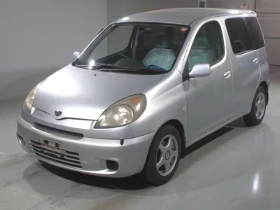 Toyota FUNCARGO  с аукциона в Японии